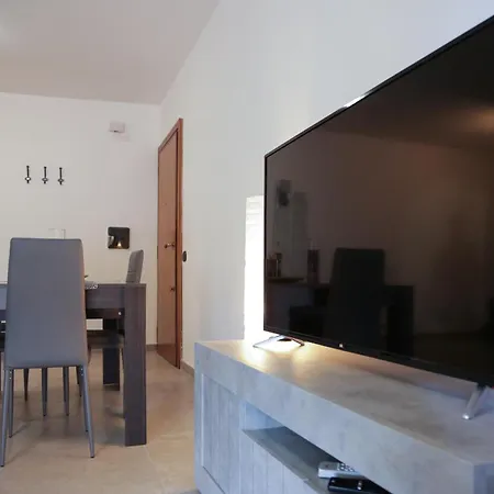 Domus Anagnina 2 Bedrooms Apartment Rome