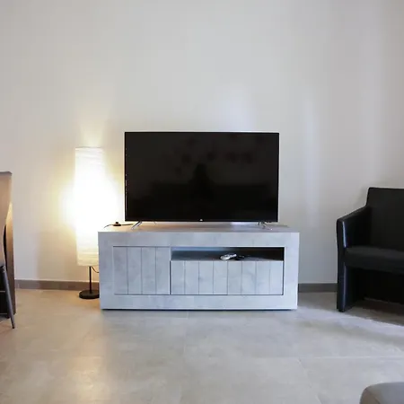 Domus Anagnina 2 Bedrooms アパート