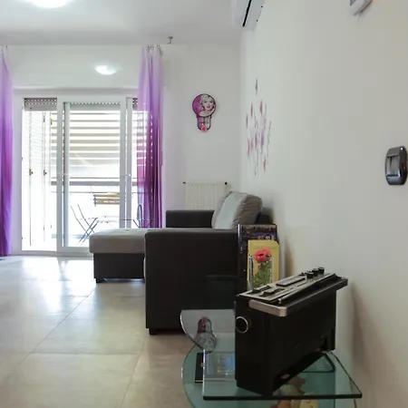 Domus Anagnina 2 Bedrooms Apartment